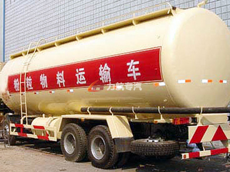 福田欧曼45吨粉粒物料运输车图片