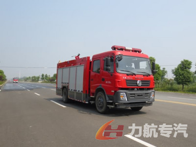 东风专底6吨水罐消防车