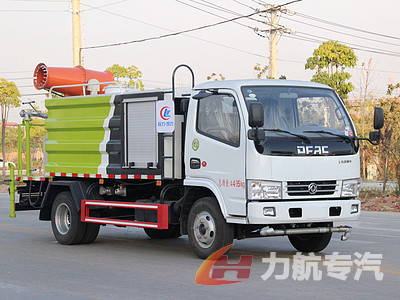 東風(fēng)藍(lán)牌5方霧炮車圖片