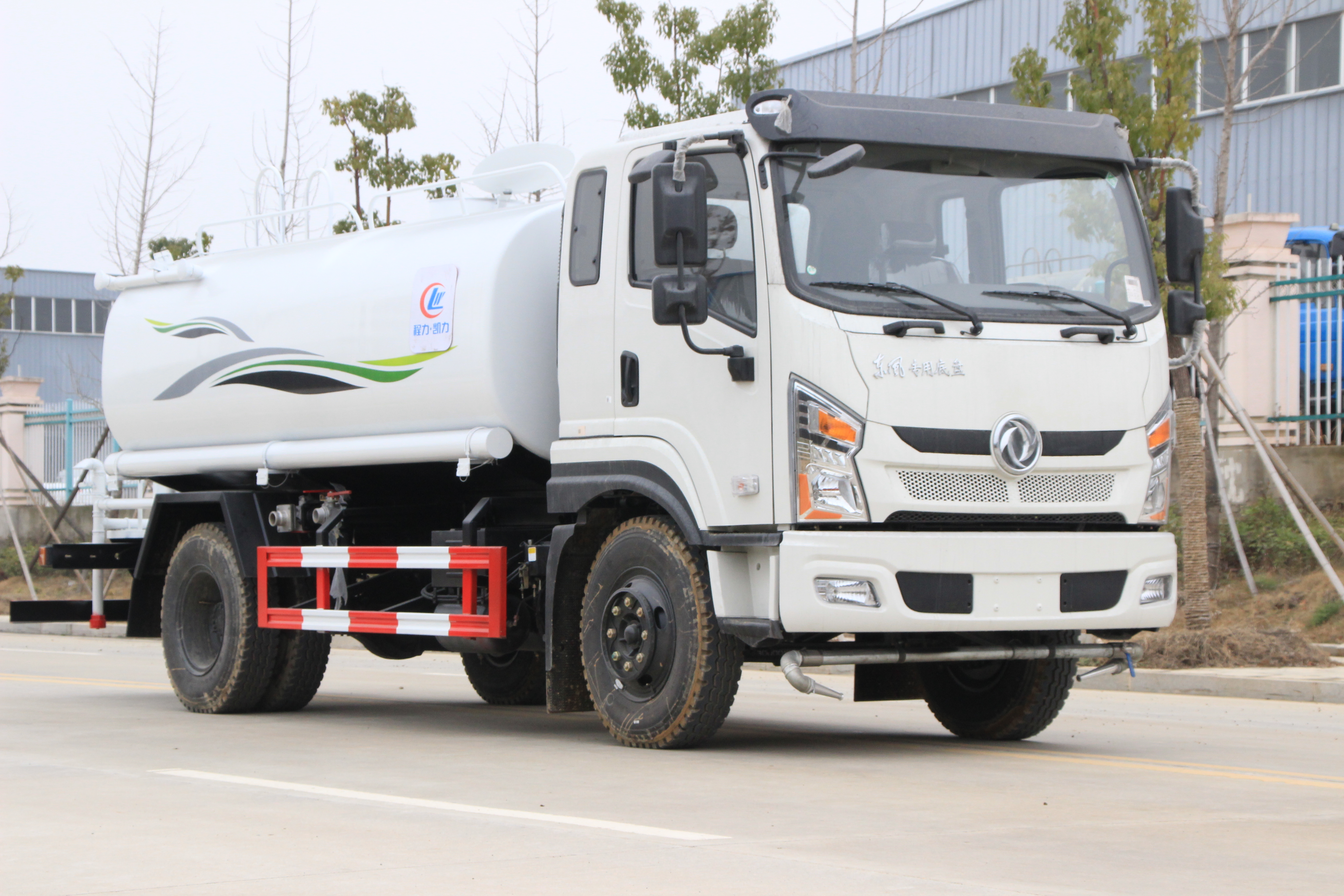 12方綠化灑水車