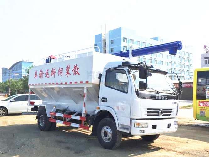 12方散裝飼料車