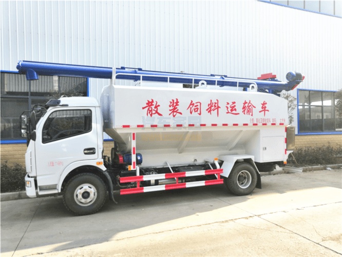 飼料車