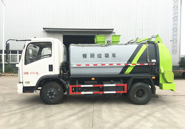 東風(fēng)8方餐廚垃圾車5