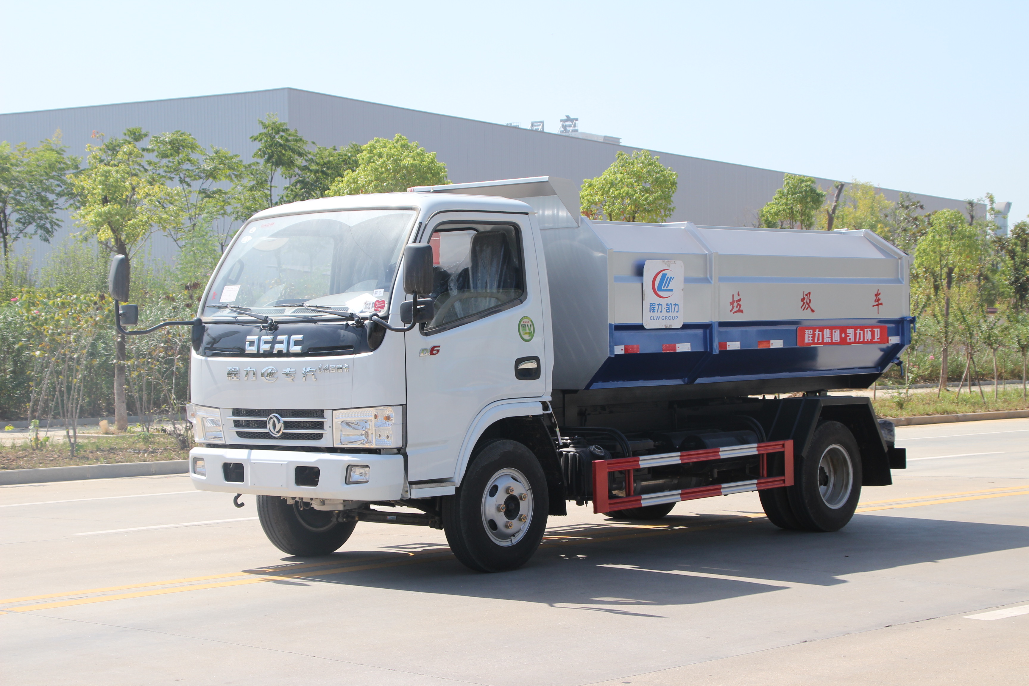 垃圾車,東風(fēng)垃圾車,5方垃圾車,掛桶垃圾車,自裝卸垃圾車,側(cè)裝垃圾車,垃圾車廠家,垃圾車價(jià)格,垃圾車圖片,廠家直銷:18771329166