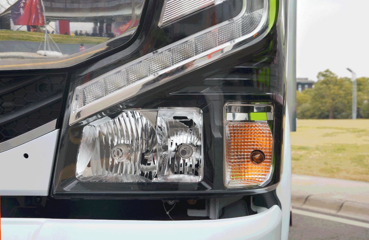 小型冷藏車(chē)