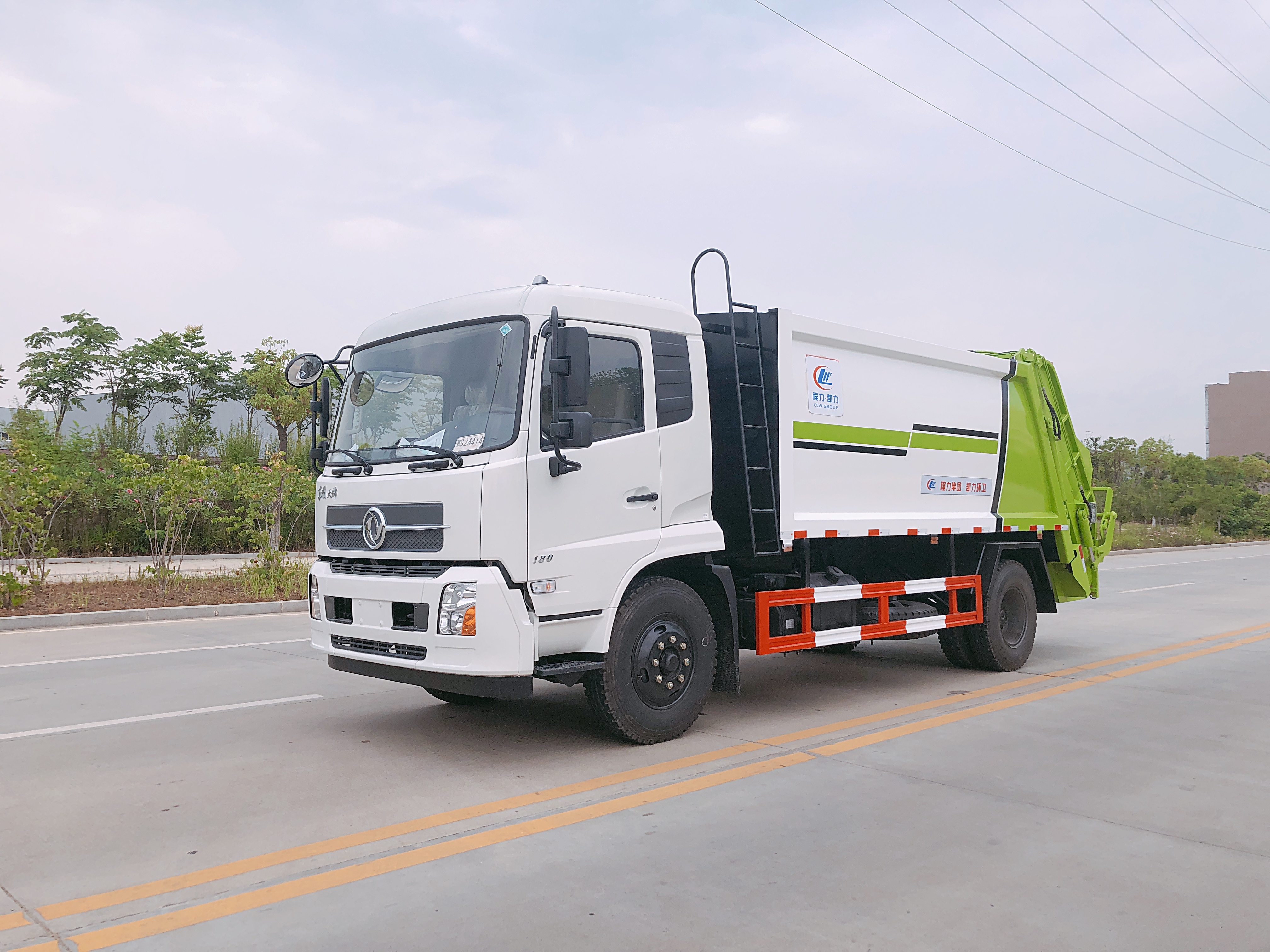 垃圾車,東風垃圾車,壓縮垃圾車,天錦垃圾車,12方垃圾車,14方垃圾車,環(huán)衛(wèi)垃圾車,垃圾車廠家,垃圾車價格,垃圾車圖片,廠家直銷:18771329166