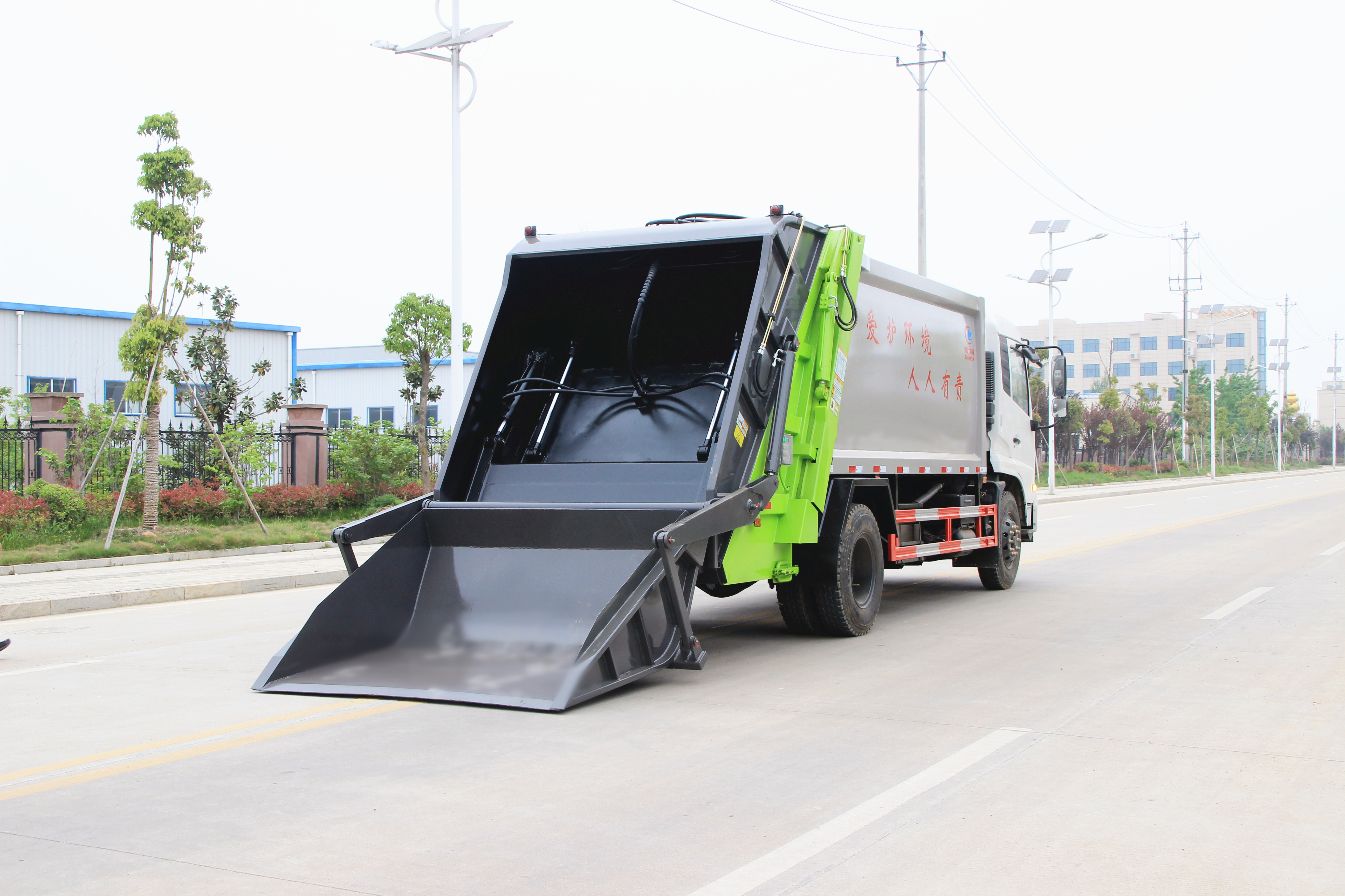 垃圾車,東風垃圾車,壓縮垃圾車,天錦垃圾車,12方垃圾車,14方垃圾車,環(huán)衛(wèi)垃圾車,垃圾車廠家,垃圾車價格,垃圾車圖片,廠家直銷:18771329166