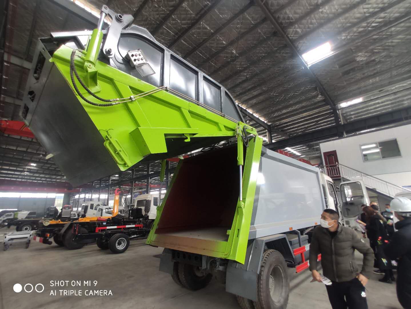 12方壓縮垃圾車