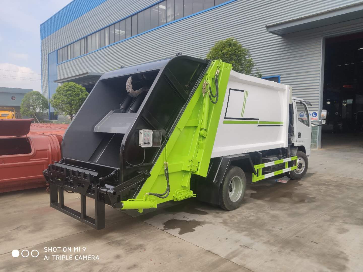 6方壓縮垃圾車
