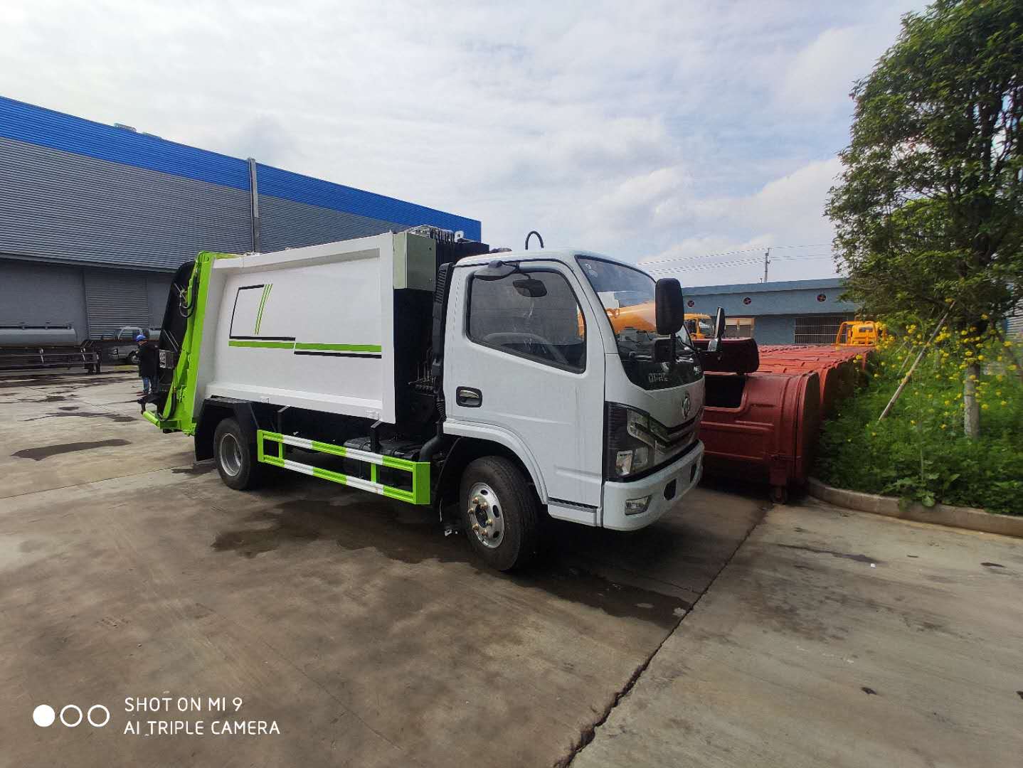 后裝式壓縮垃圾車