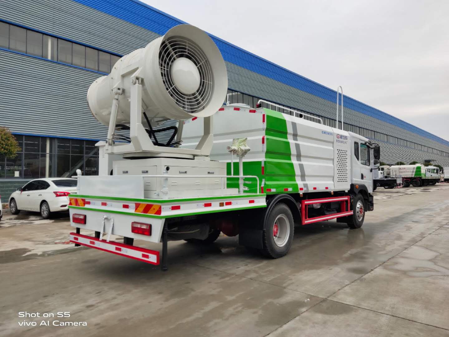 東風(fēng)D9霧炮車