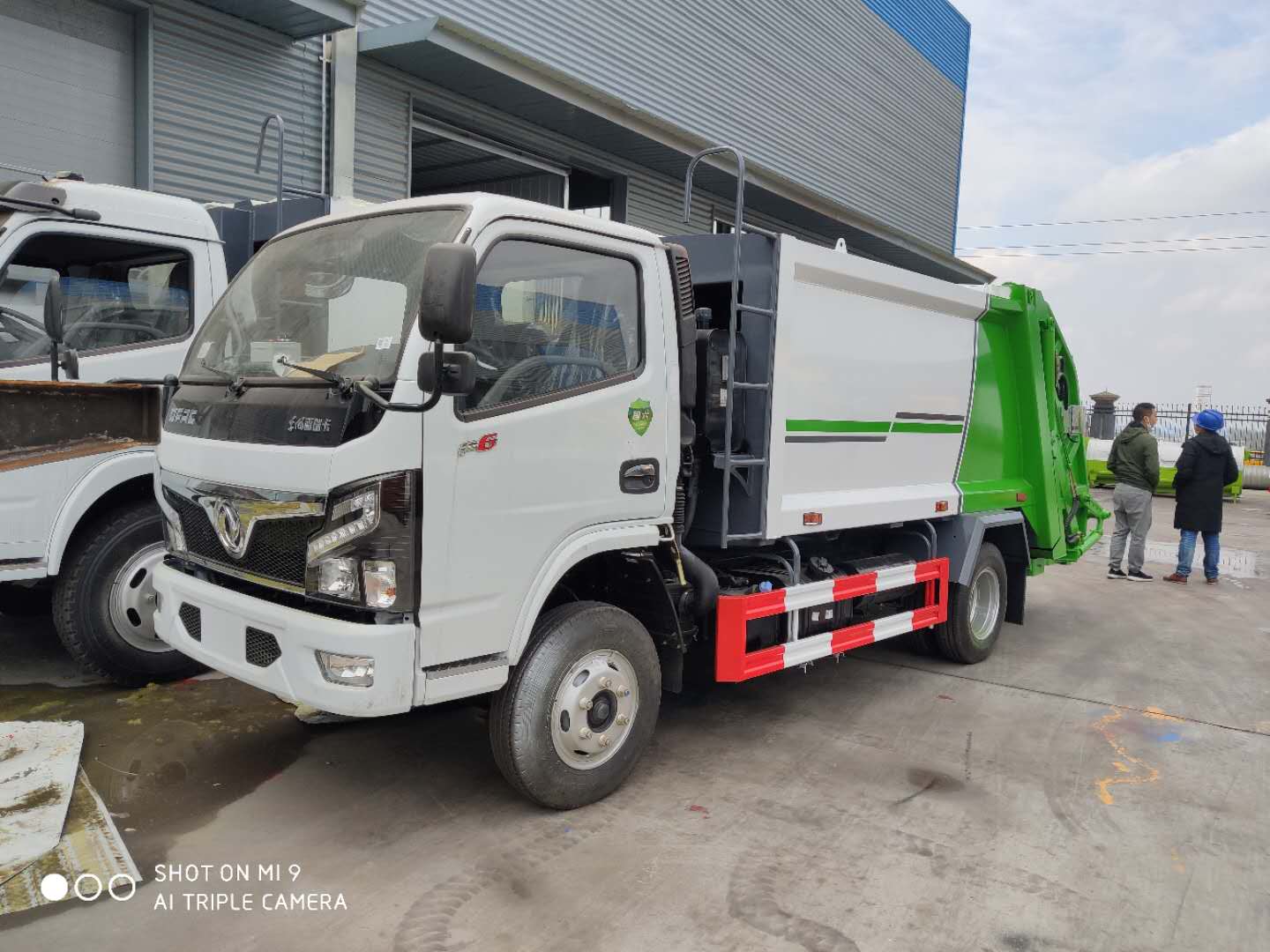 6方壓縮垃圾車