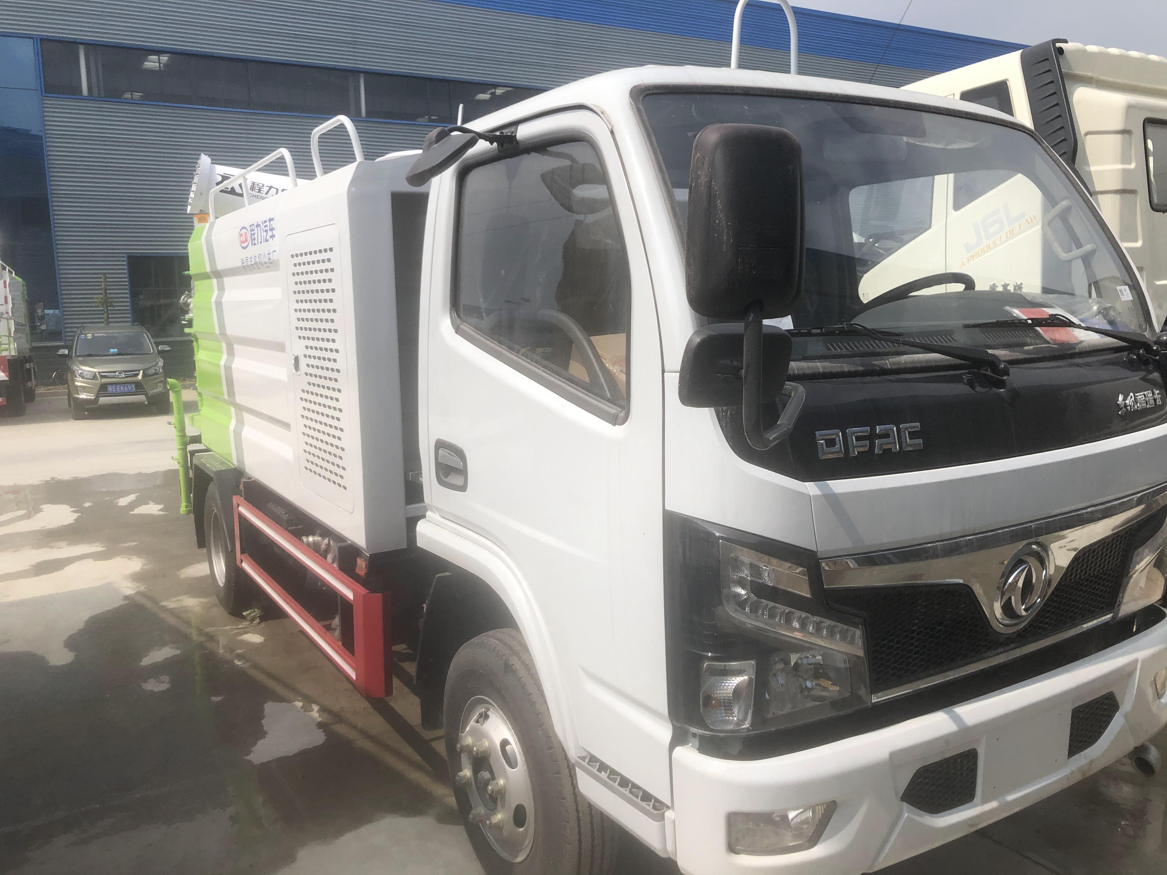 東風(fēng)福瑞卡抑塵車..