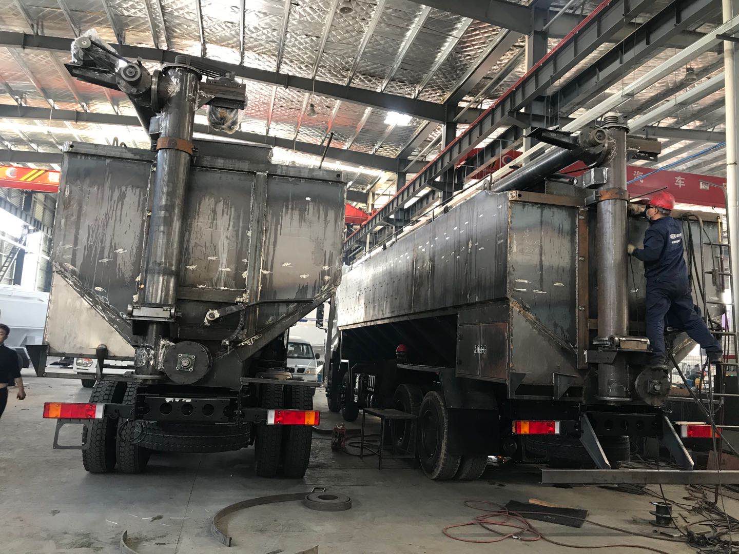 40方散裝飼料車