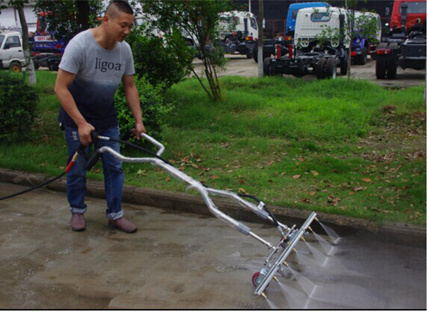 道路清洗养护车