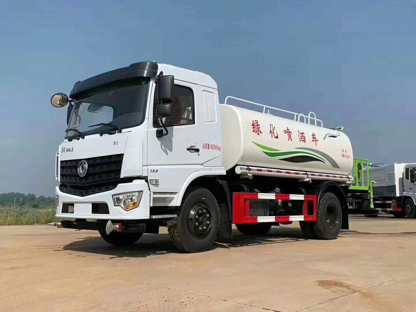 東風(fēng)專底12方灑水車 (13)