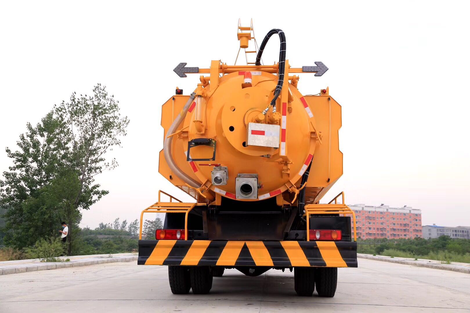 東風(fēng)天錦15方聯(lián)合疏通車 (4)