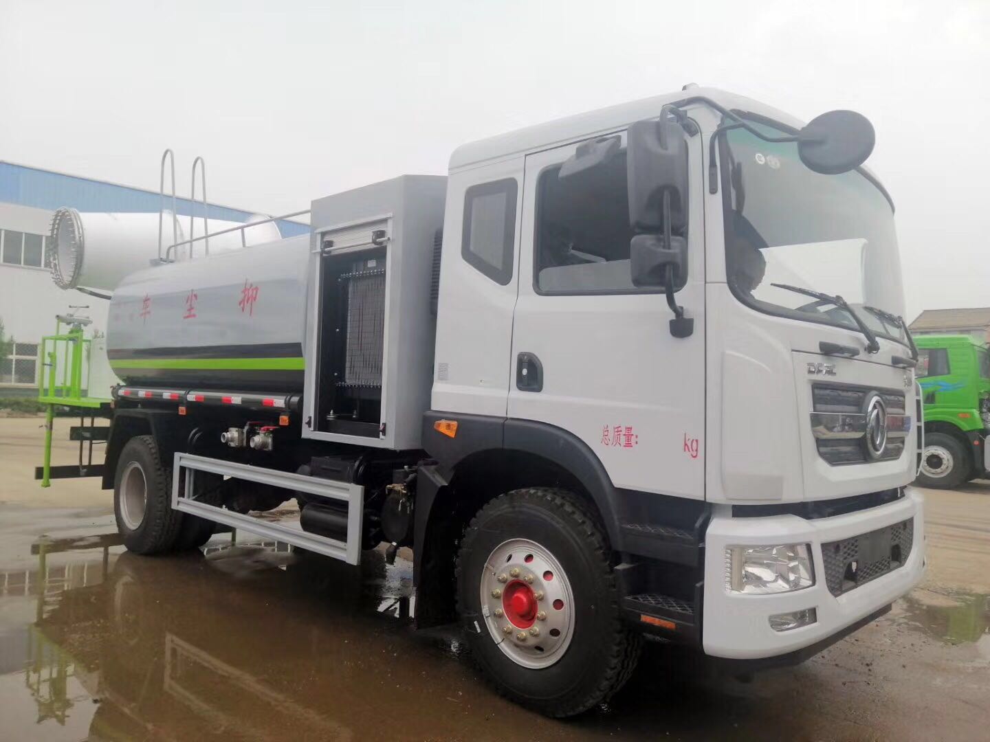 東風(fēng)D9圓罐抑塵車(chē) (5)