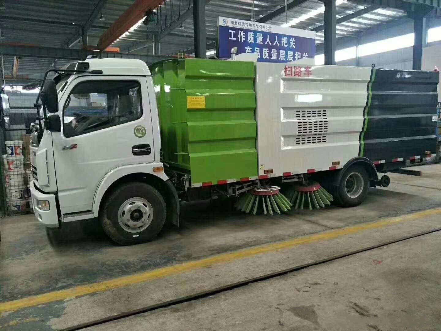 掃路車圖片