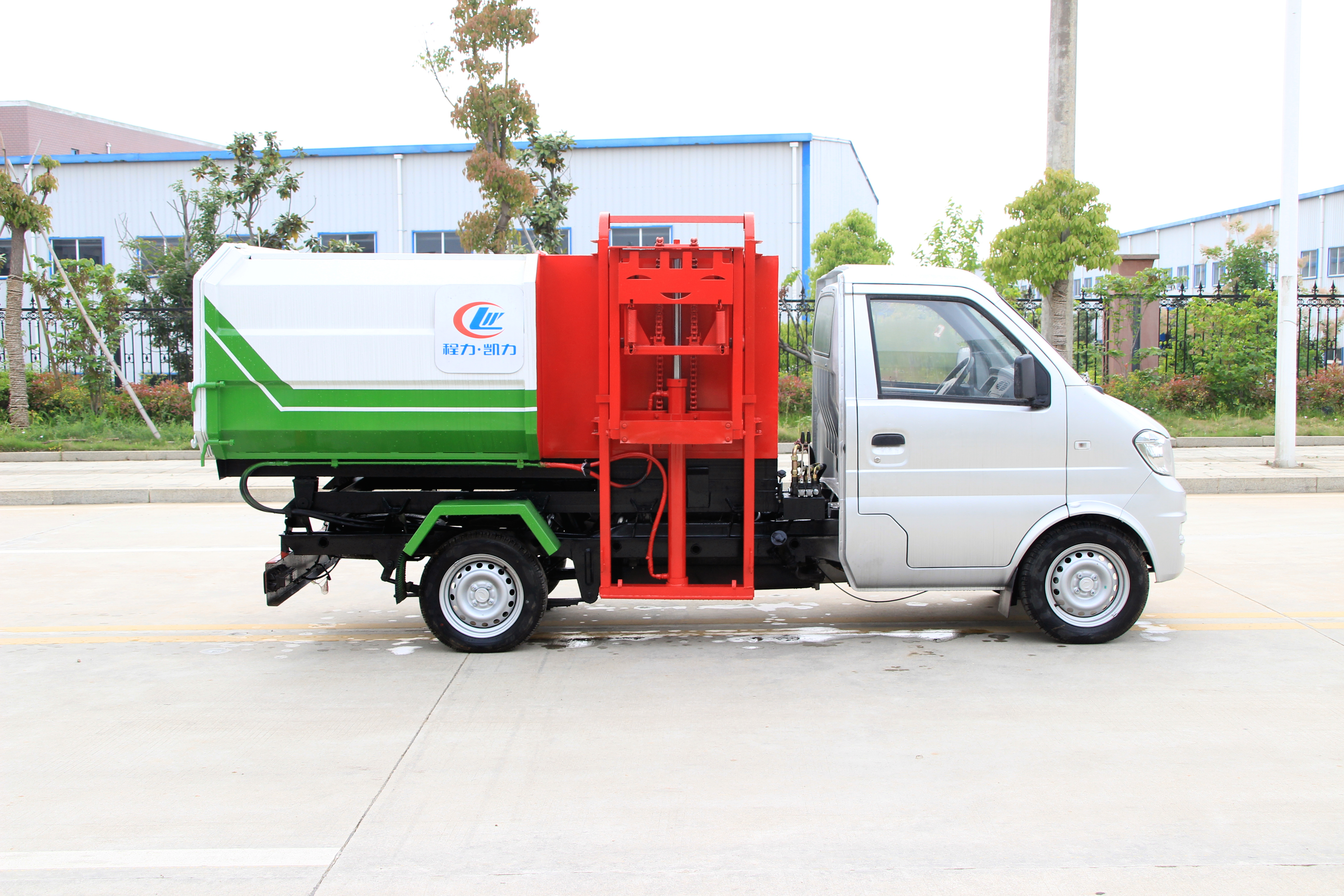 東風(fēng)小康3方掛桶垃圾車