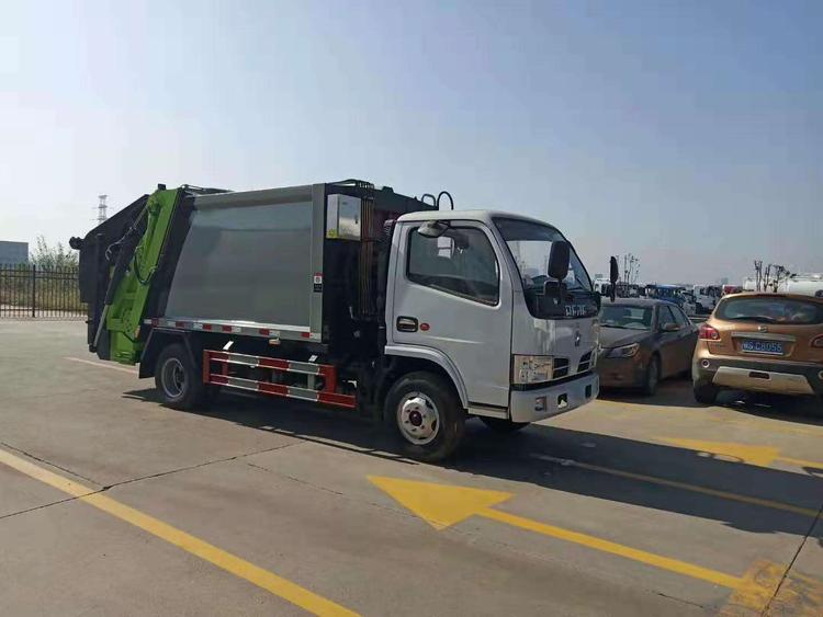 5噸壓縮垃圾車圖片