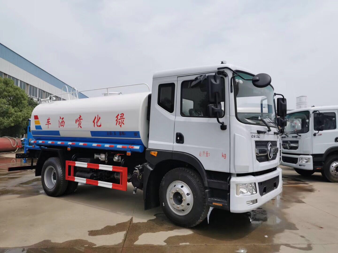 東風(fēng)D9灑水車