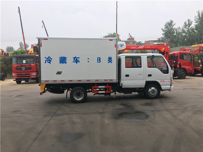 省油冠軍冷鏈車,3.2米五十鈴100P雙排冷藏車
