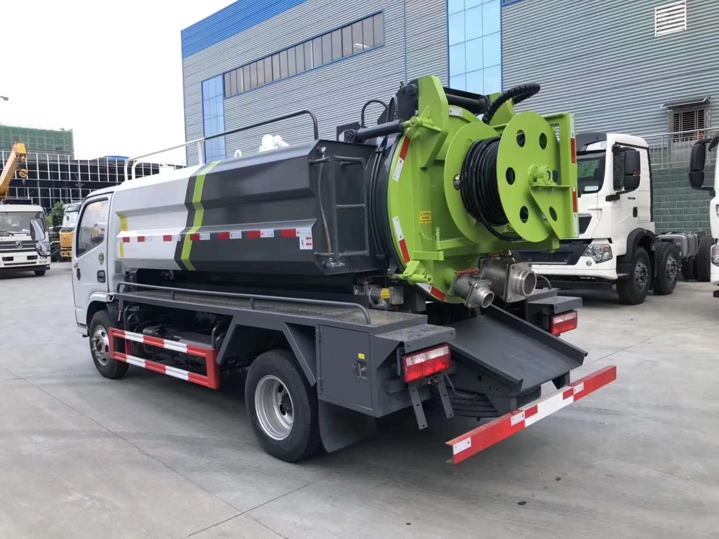 清洗吸污車