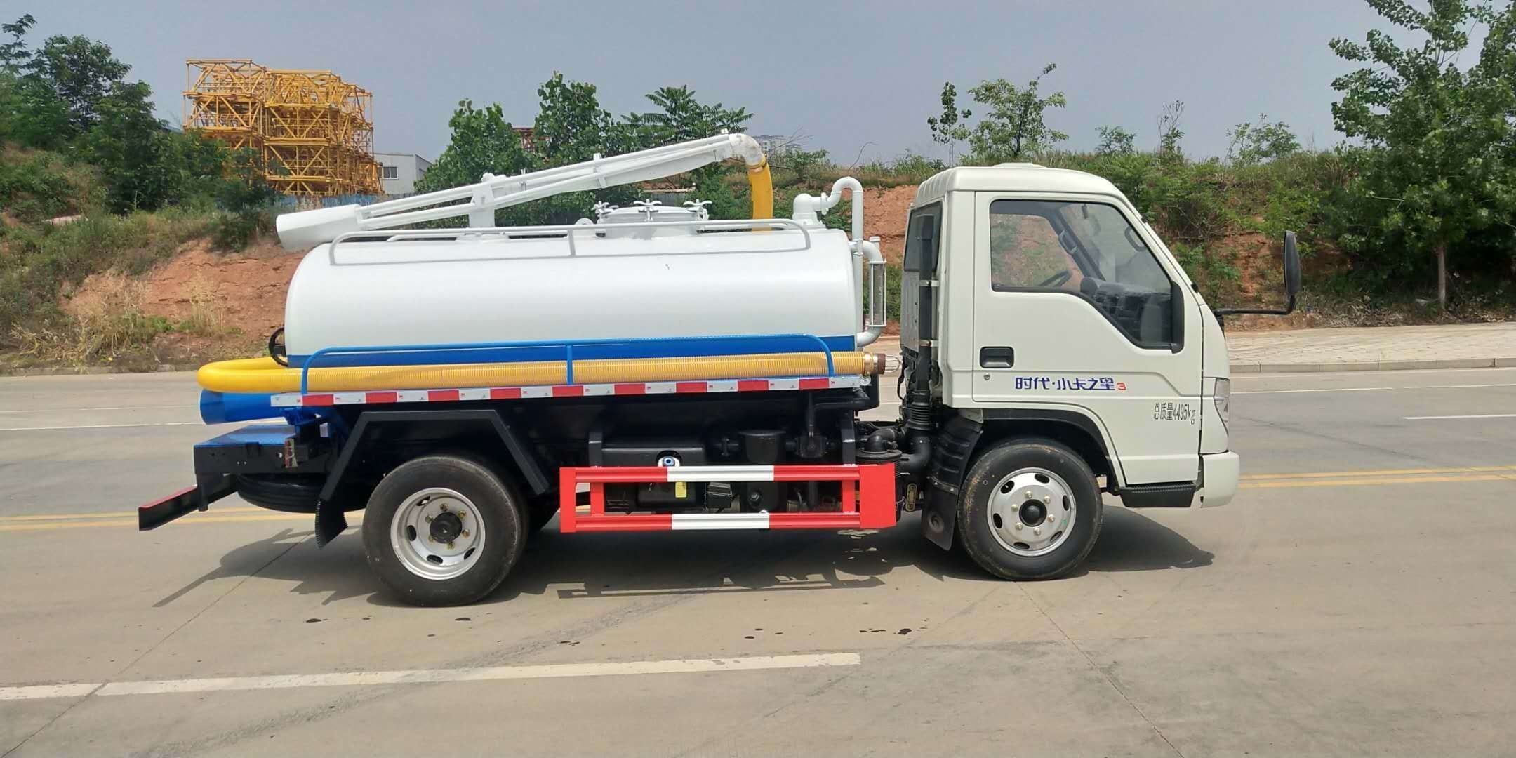 國六福田時(shí)代小卡3吸糞車,藍(lán)牌不超重吸糞車