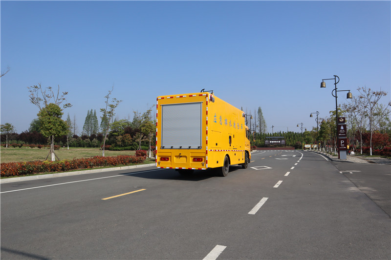 東風(fēng)天錦救險(xiǎn)車廠家直銷價(jià)格