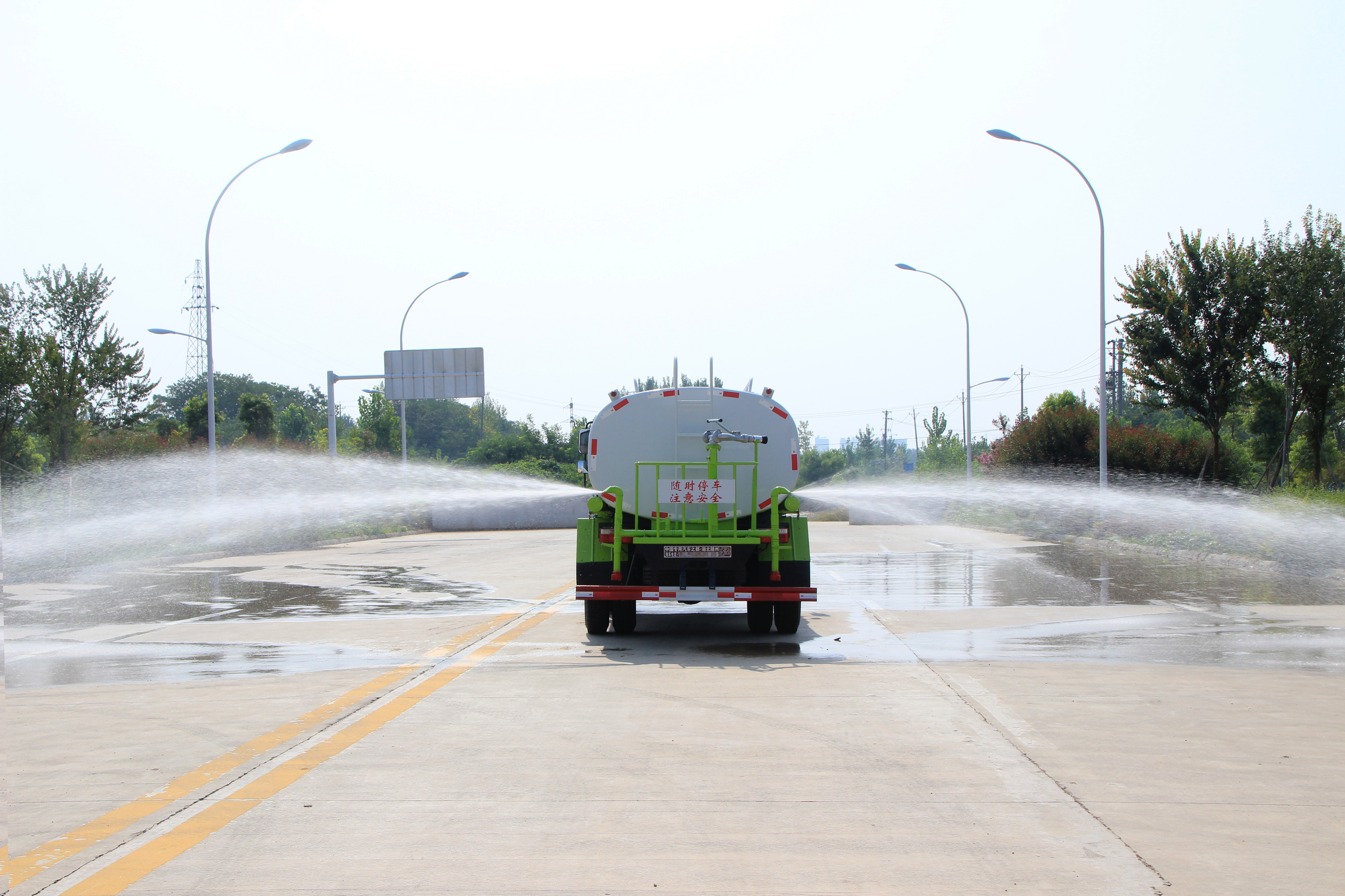 新款國(guó)六10方灑水車