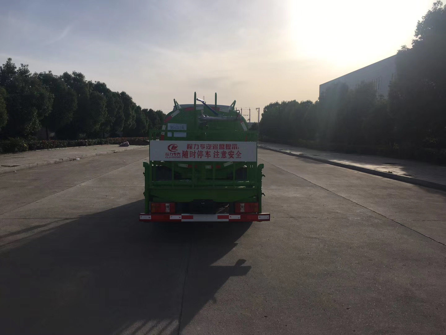 3方灑水抑塵車廠家|多少錢