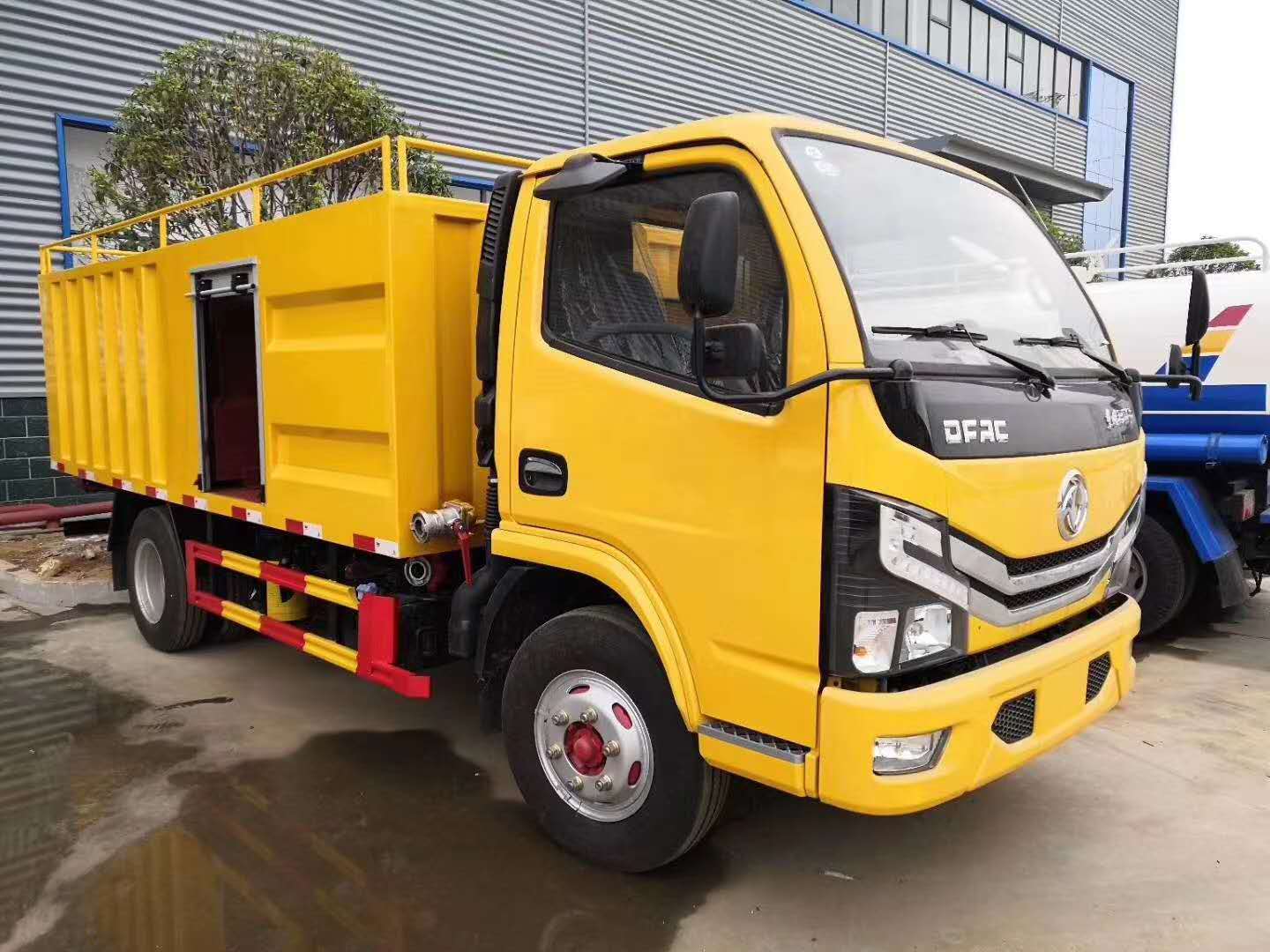 東風(fēng)多利卡不超重清洗吸污車