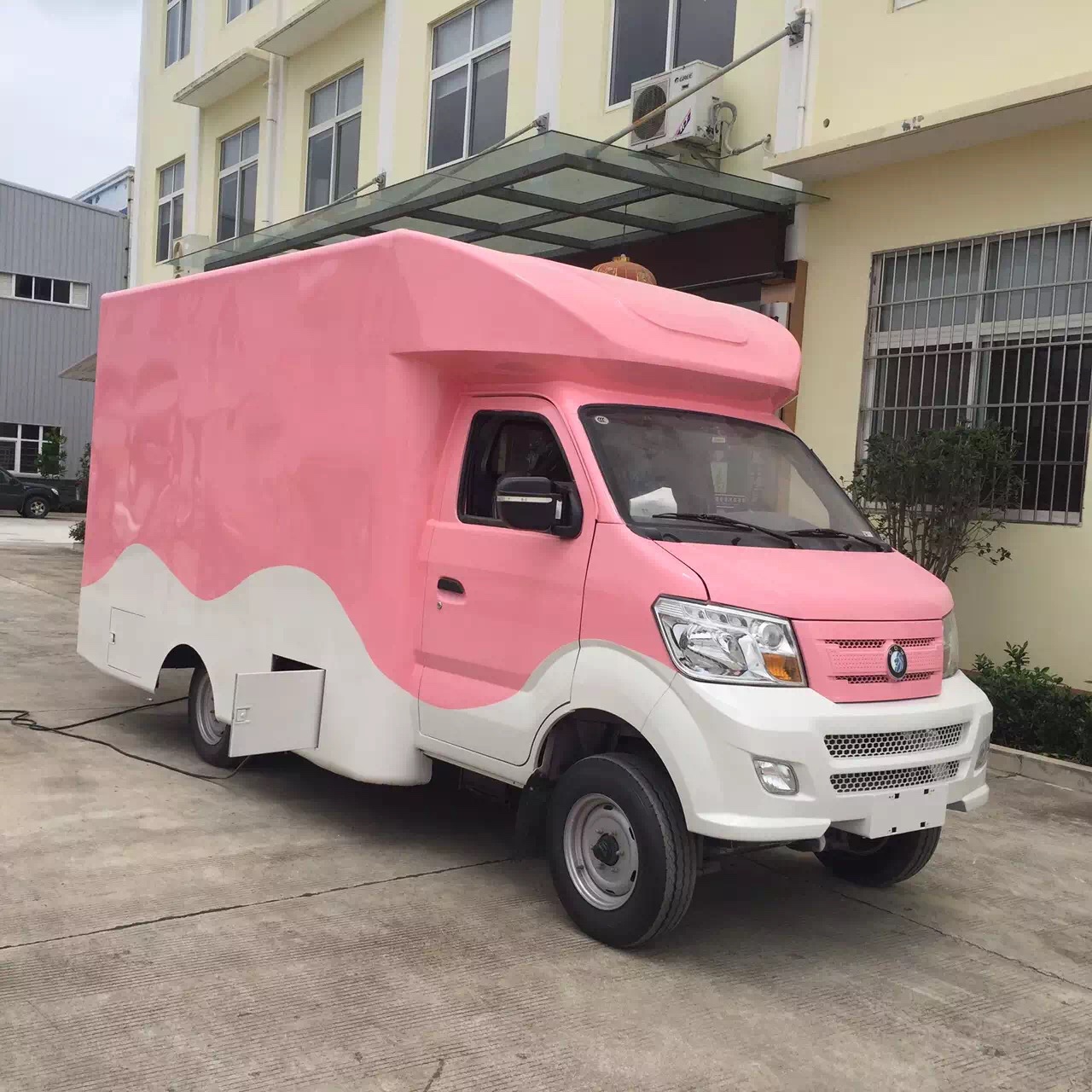 重汽王牌售貨車