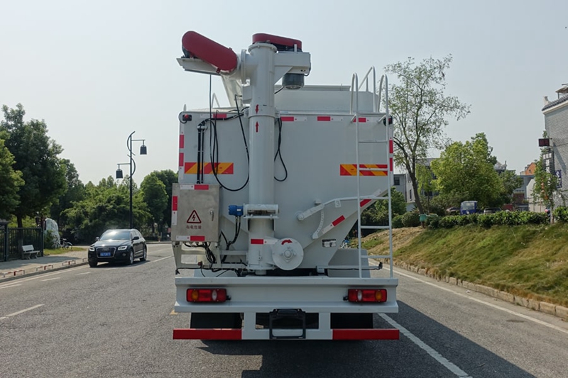 饲料散装运输车