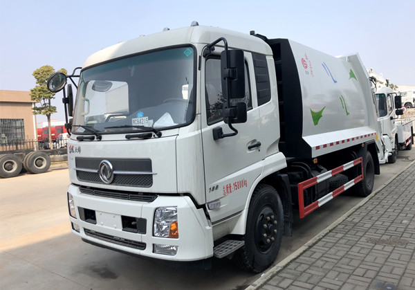 東風(fēng)天錦12-14方壓縮垃圾車 (1)