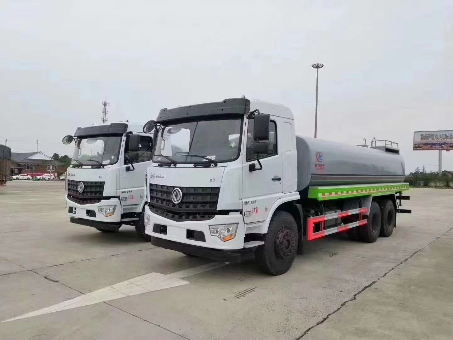 国六东风后双桥洒水车 专底后双桥洒水车 D3L驾驶室