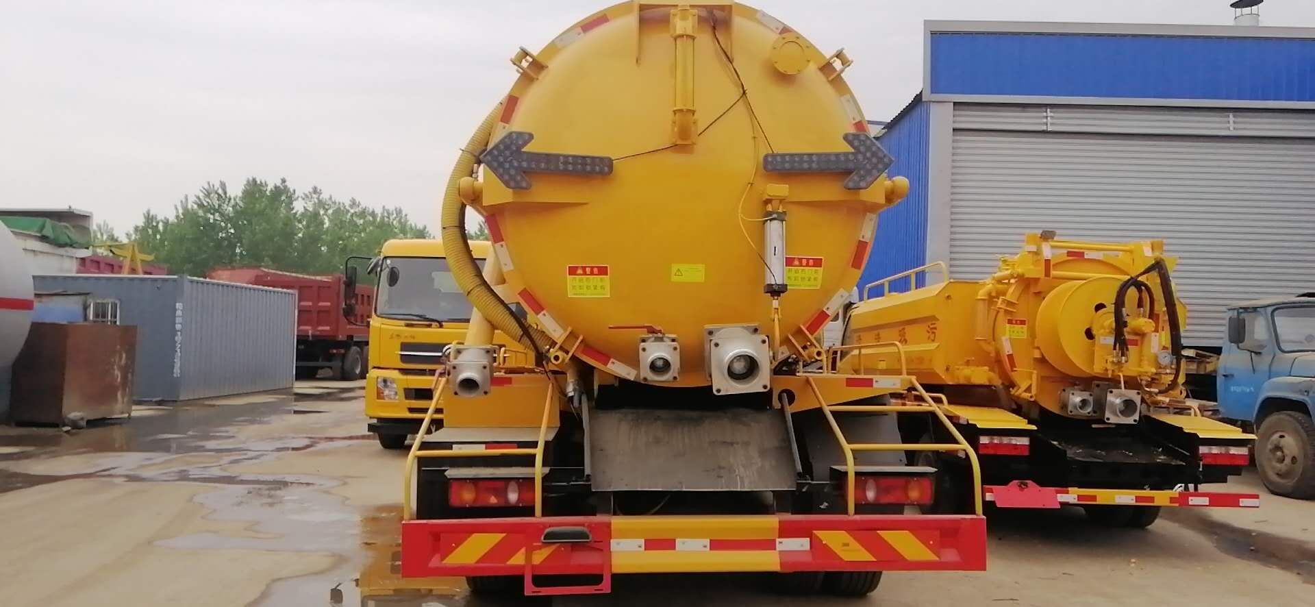 吸污車 東風(fēng)天錦清潔吸污車