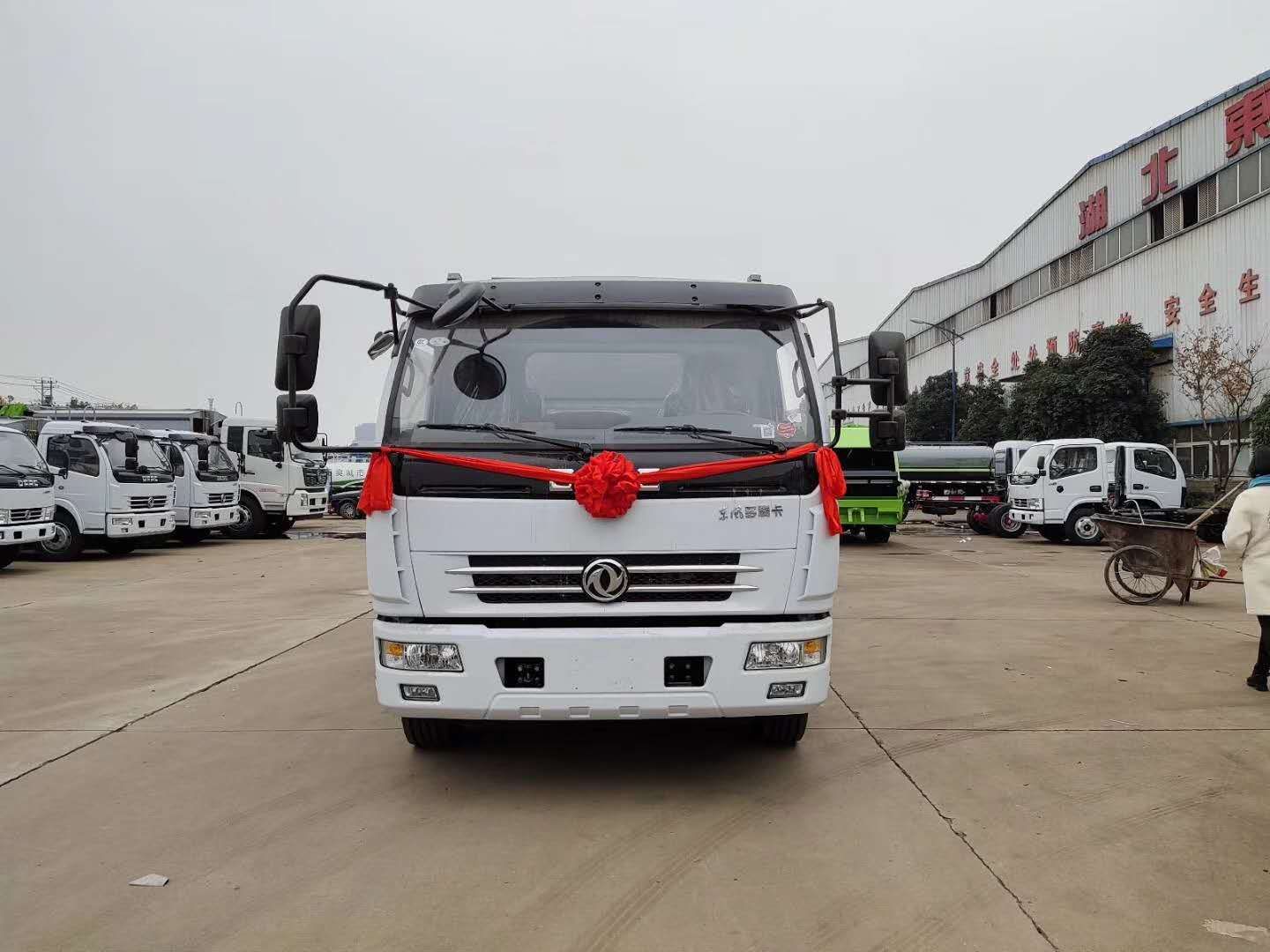 餐廚車 東風(fēng)餐廚車 多功能餐廚車