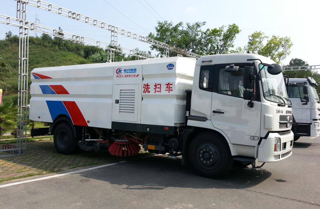 東風天錦洗掃車,掃路車
