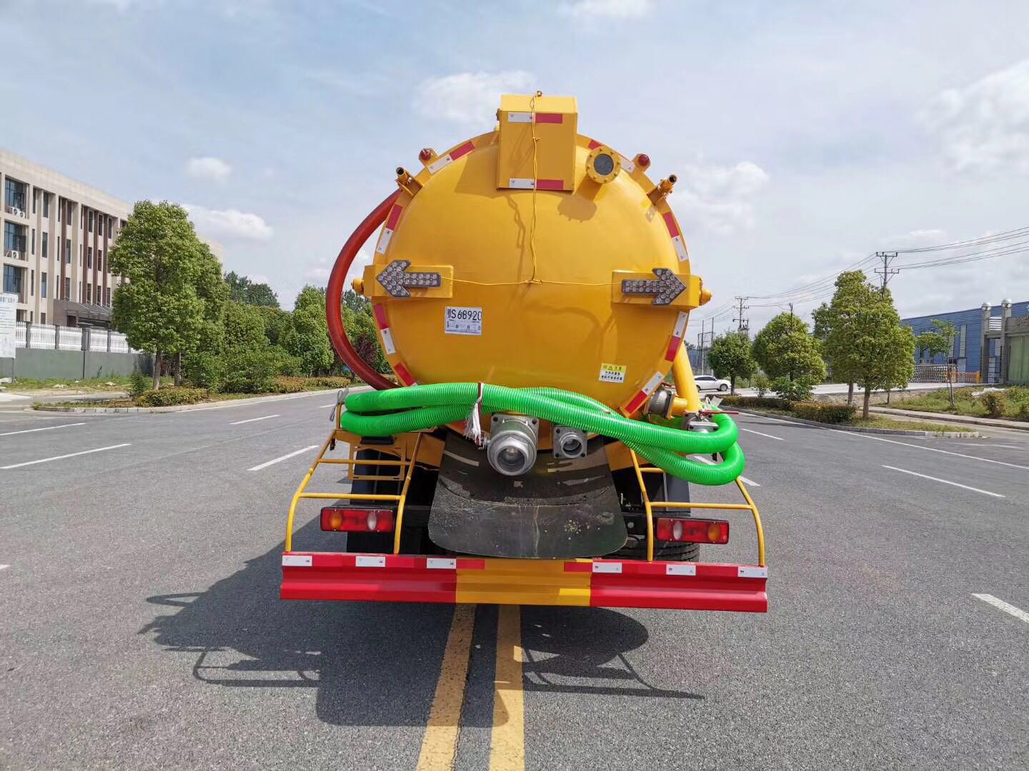 國六天錦清洗吸污車 (2)