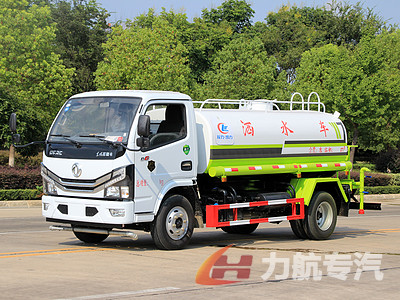 东风国六5方洒水车图片