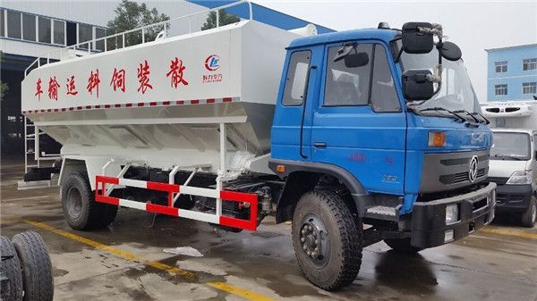東風153散裝飼料運輸車