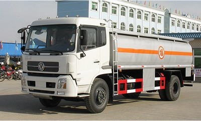 东风天锦化工液体运输车