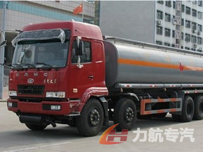 解放前四后八化工液体运输车