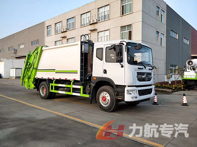 東風(fēng)D9系列12方壓縮垃圾車帶擺臂