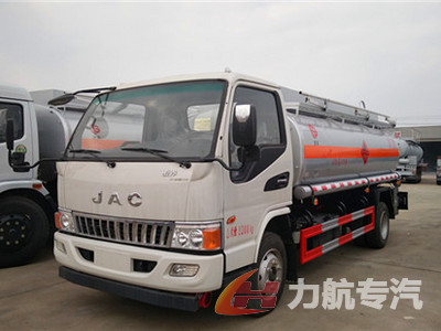 江淮骏铃7吨加油车