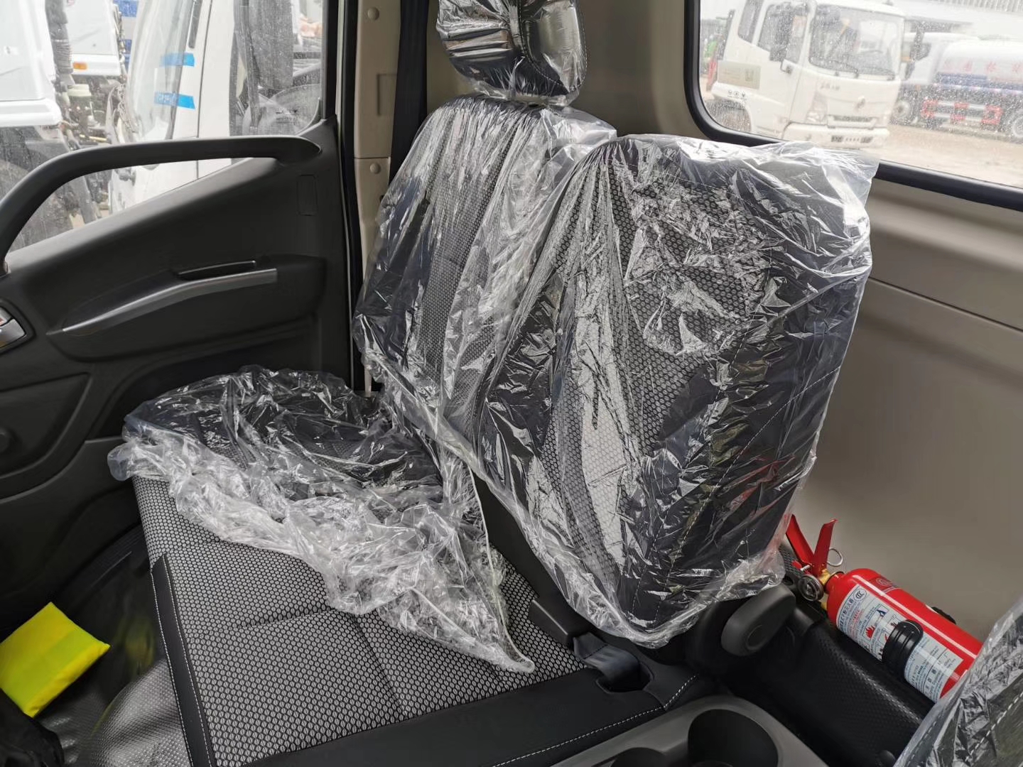 高性能 多功能國(guó)六壓縮車在哪買？國(guó)六壓縮車多少錢？