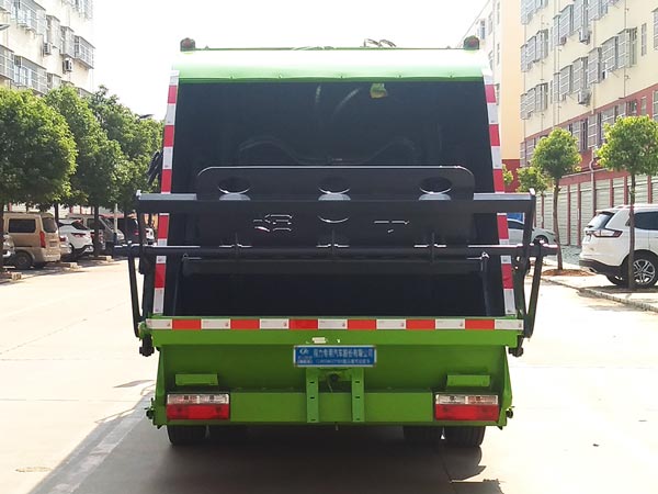 國(guó)六D7 8方精品壓縮車多少錢？東風(fēng)壓縮車在哪買