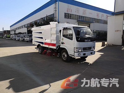 東風(fēng)5方掃路車